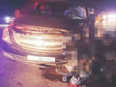 柬埔寨一客车与摩托相撞 致2名骑手死亡和1名中国男子重伤