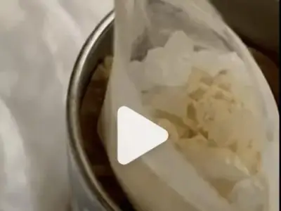 台湾一男子自老挝返回后 竟让朋友将毒品藏至药物中送到隔离酒店