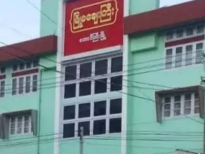 “收入降低，别说化妆品，菜都买不起了！”