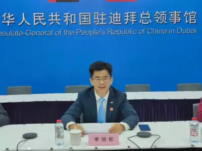 病毒无情 祖国有爱——驻迪拜总领馆向领区中国公民发放“春节包”