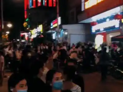 西港赌场欠薪，员工抗议示威