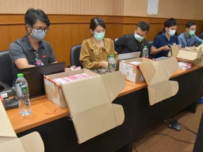 泰国诈骗中心1万张非法手机卡中，超过8500张是柬埔寨和缅甸公民的身份证登记