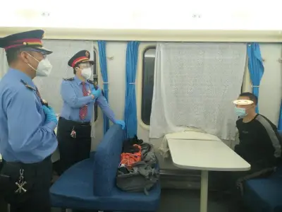 网络诈骗在逃犯佘某某在K535次列车上落网