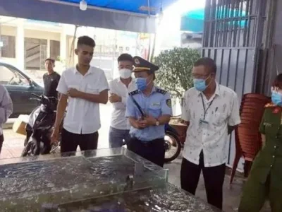 芽庄再现天价海鲜，一顿吃掉4250万越南盾，警方介入调查称：明码标价