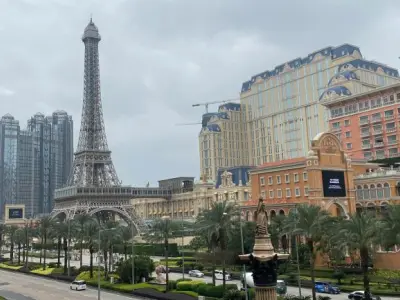 澳门博彩税4月暴跌逾五成