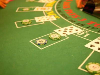 新疆吐鲁番法院开庭审理一起跨境网络赌博案件