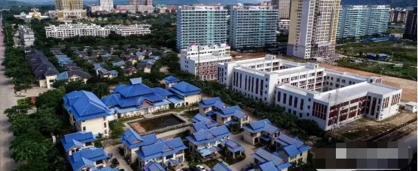 【求救】被骗金三角，我想回国自首，我愿意坐牢，有没有人能救救我们？