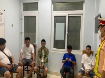 中越边界建起高墙，拉上铁丝网，仍有不法分子偷渡，4名中国男子在岘港被抓