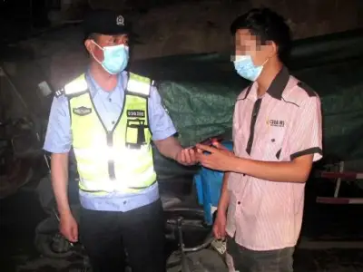 男子误入“杀猪盘”骗局，武汉民警及时上门劝阻止损