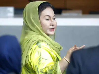 大马前首相夫人罗斯玛不再索回已经被充公的22万美元白金钻石手链