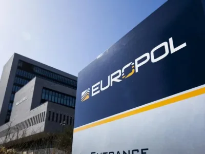 欧洲刑警组织破获一网络诈骗团伙 涉案金额数百万欧元