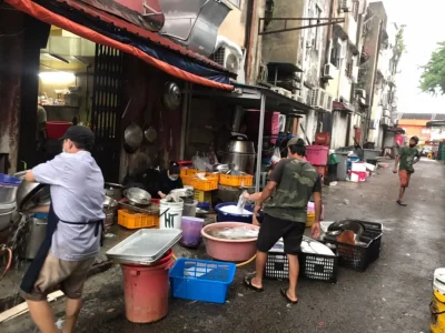 2022年前5个月越南全国共发生11起食物中毒事件。1人死亡