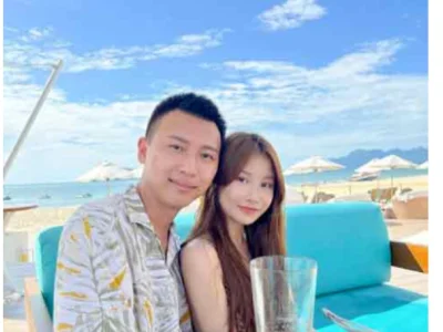 马中网红情侣分手，中国女网红清空男友合照回国...