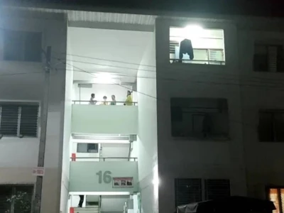 被男友囚禁1年多，泰女忍无可忍跳楼求生？警方：人目前没死，康复后再调查....