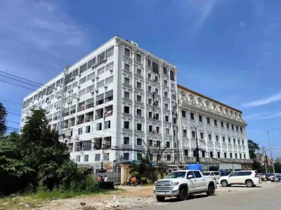 偷渡到西港网投公司，江西女孩生子后一家三口被带进移民局