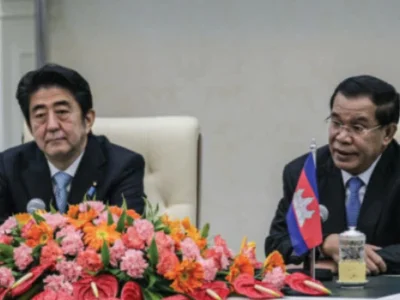 洪森哀痛宣布10日为柬埔寨全国哀悼日 以表达对安倍的敬意
