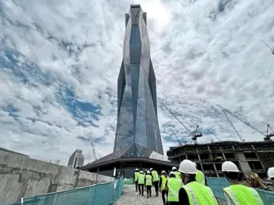 大马吉隆坡默迪卡118大楼明年竣工，将成为全球第二高楼