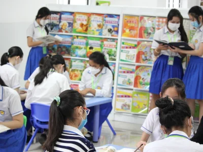 在柬埔寨，如何让孩子成为“富一代”？