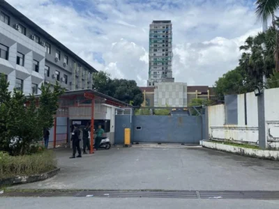我还在新山顶园区