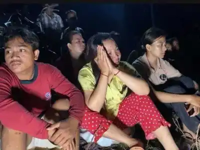 干拉沉船事故：15名学生落水，4人获救8人遇难3人失踪
