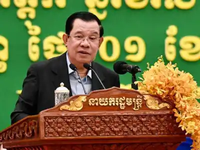 洪森总理：柬埔寨开放一年，经济强劲复苏