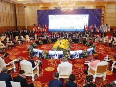 中国总理李克强和其他国家领导人，将于今下午离开柬埔寨！