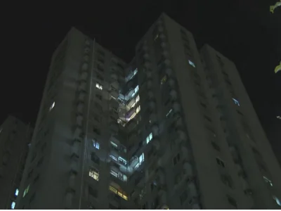 外国男子被菲律宾妻子遗弃后死在公寓内，曾上电视指责妻子把他当狗