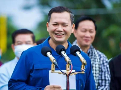 洪玛内上将：寻找以前我小学至高中的文凭文件！