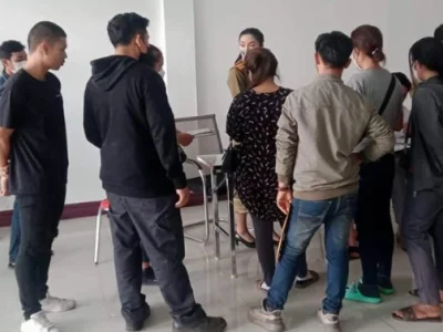 老挝警方在万象市发现有人冒充招聘人员专门办“假签证”！