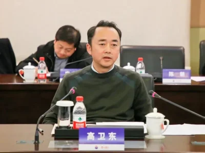 茅台集团原董事长高卫东被“双开”：长期沉溺赌博、多次嫖娼，甘于被“围猎”