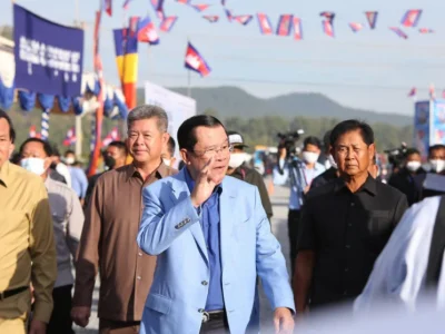 洪森再次直斥沈良西为“三代叛徒”...