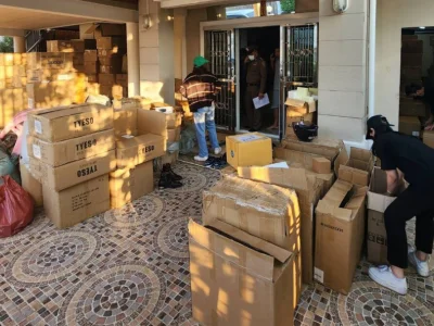 4名在泰中国人因卖假货被捕！被没收总价值约500万泰铢的物品！
