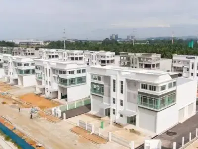 业界忧一窝蜂兴建恐供应过剩 工业产业料续一枝独秀