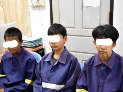 老挝学生抽烟吸毒被教育，竟心生怨恨报复老师，一把火把学校烧了！损失惨重超7亿！