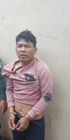 金边假警察无故抓人，手机钱包全都不放过