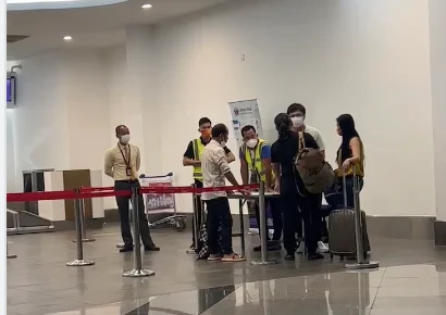 爆料｜2名中国人持西港核酸检测报告回国，登机被拒！