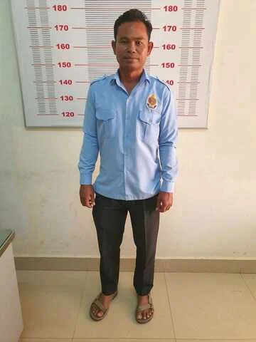 强奸少女并拍视频，柬埔寨一禽兽校长被捕