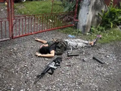 菲律宾强力禁毒：滥杀致毒贩横尸街头，超十万人自首