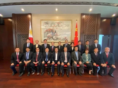 黄溪连会见菲华联谊会和宗联代表