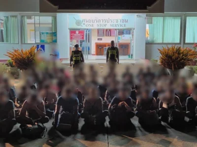 泰国警方在行动！再次逮捕数十名非法入境的缅甸人