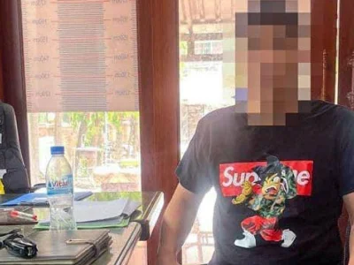 中国父亲请求柬埔寨当局救出自己被非法拘留在财通的儿子，结果是。。。