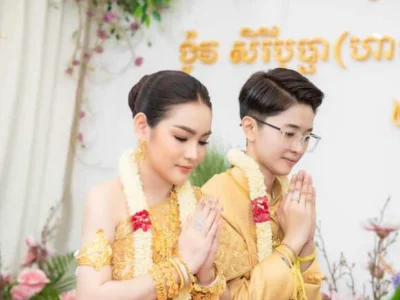 柬埔寨一对女同性恋结婚