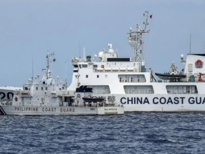 菲中海警船南海“险些相撞”