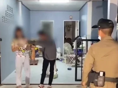 妻子和前夫赤身裸体躺在床上，泰国男子怒了