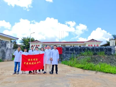 医疗队再次走进上达岱水电站为员工上门复诊
