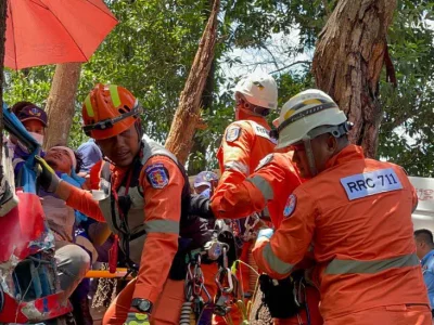 西港发生严重车祸，致1人死亡和8人受伤！