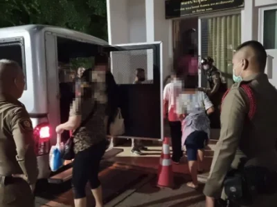 暖武里府警方破网一大型地下流动赌博窝点，49人被捕！