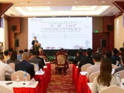 老挝前副总理：老中两国合作成果让全世界眼前一亮
