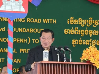 洪森：最后一次以“首相”身份演讲