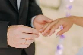纠葛近10年的中老跨国婚姻纠纷顺利了结！勐腊县人民法院诉前调，速度快、效果好
